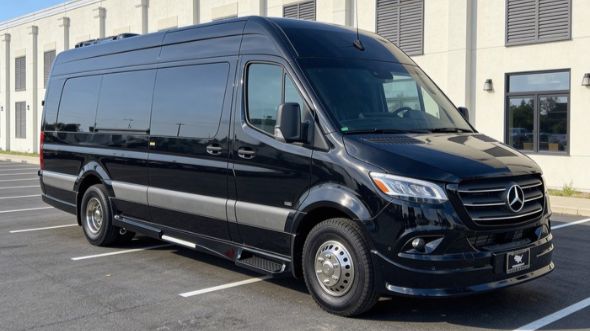 grand rapids airport sprinter van service