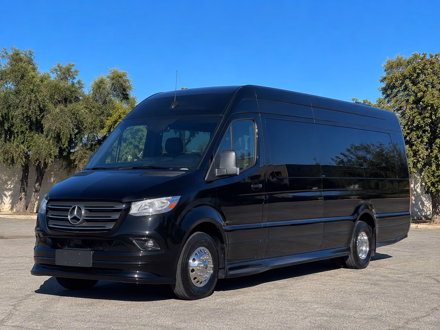 find the perfect transportation for your next airport transfer 5